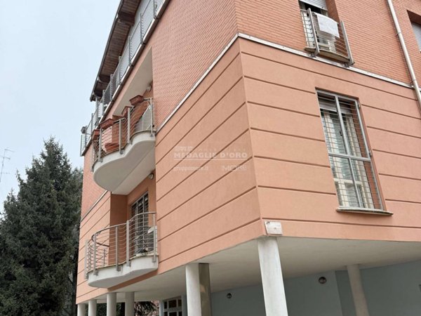 appartamento in vendita a Modena in zona San Lazzaro / Modena Est