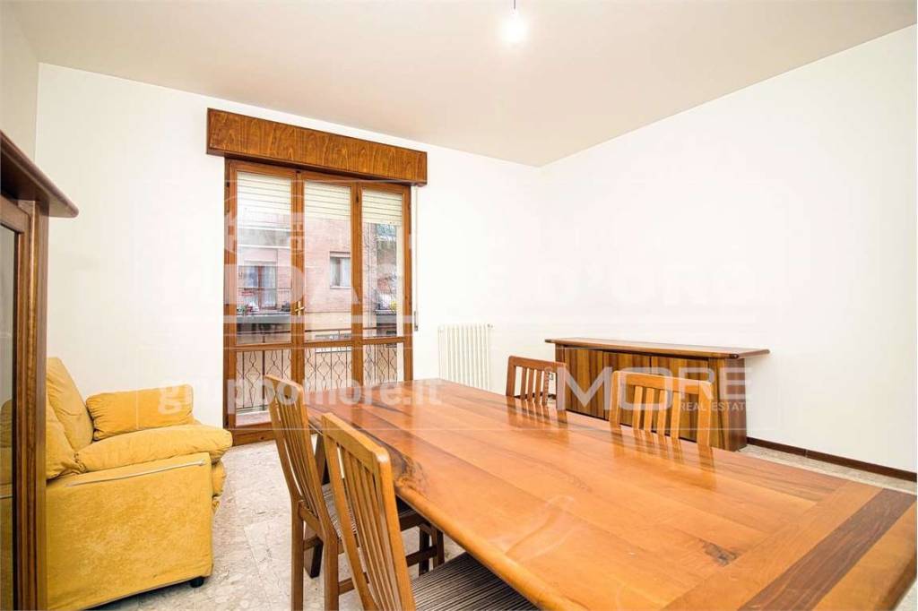 appartamento in vendita a Modena in zona Crocetta