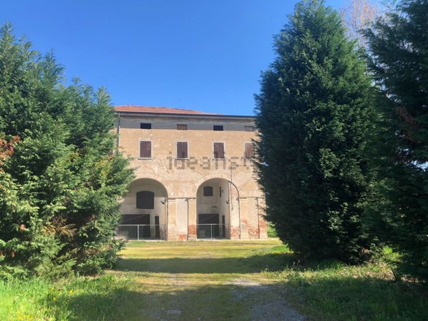 casa indipendente in vendita a Modena