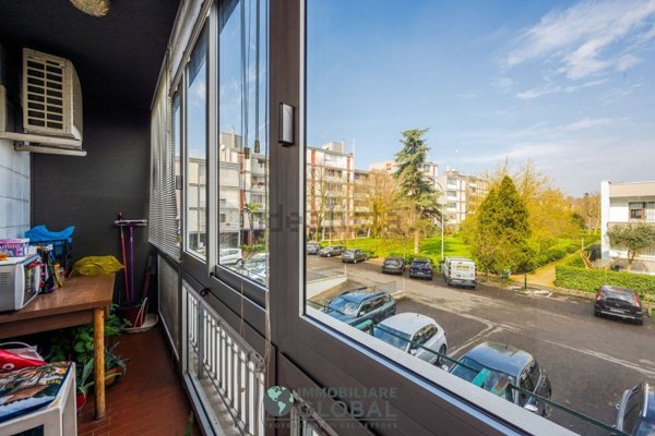 appartamento in vendita a Modena in zona Amendola