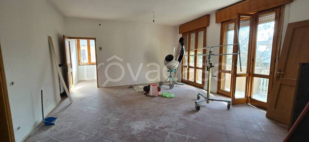 appartamento in vendita a Modena in zona Madonnina / Quattro Ville