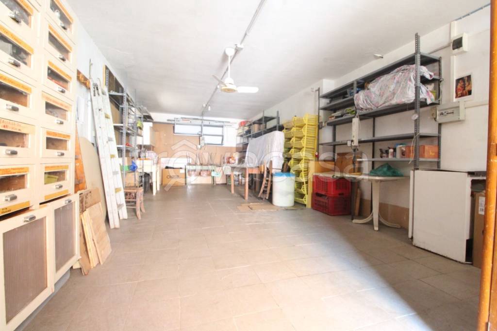 locale di sgombero in vendita a Modena in zona Buon Pastore