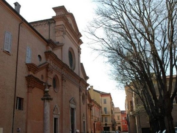 appartamento in vendita a Modena in zona Centro Storico