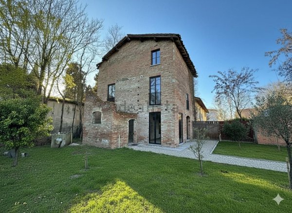 pentavano in vendita a Modena in zona Albareto