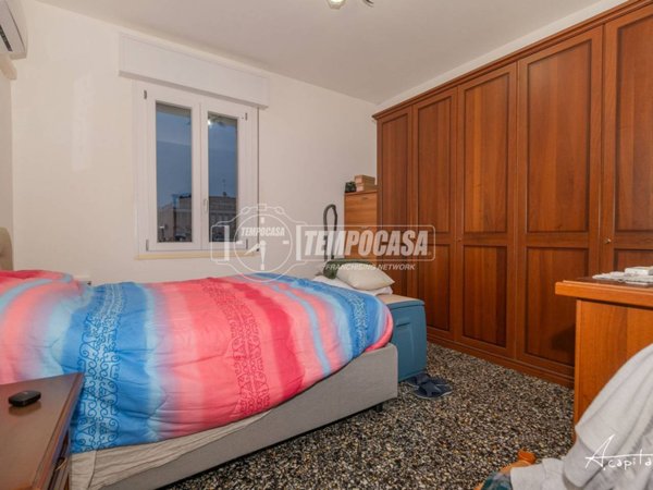 appartamento in vendita a Modena in zona Madonnina / Quattro Ville