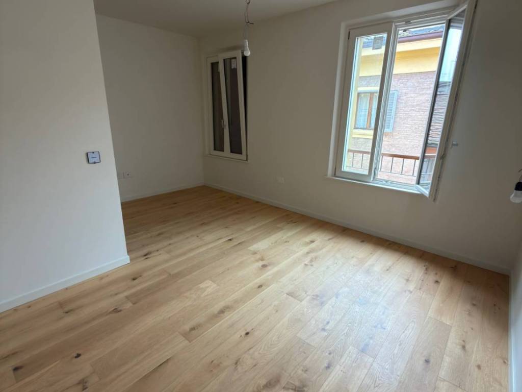 appartamento in vendita a Modena in zona Centro Storico