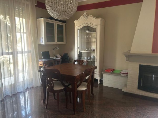 casa indipendente in vendita a Modena in zona Crocetta