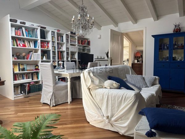 appartamento in vendita a Modena in zona Centro Storico