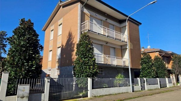 appartamento in vendita a Modena in zona Lesignana