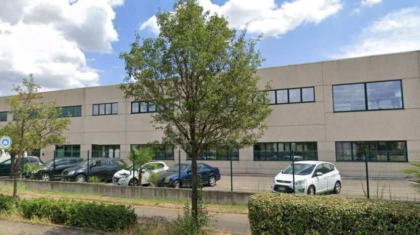 capannone in vendita a Modena in zona Madonnina / Quattro Ville