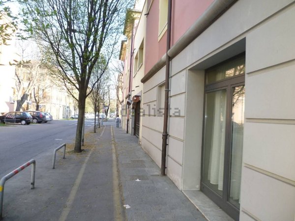 ufficio in vendita a Modena in zona San Lazzaro / Modena Est