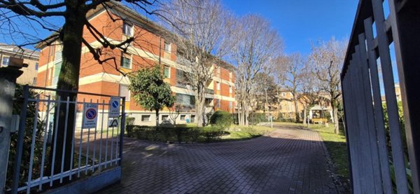 appartamento in vendita a Modena in zona Madonnina / Quattro Ville