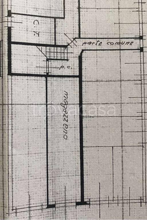 locale di sgombero in vendita a Modena in zona Buon Pastore