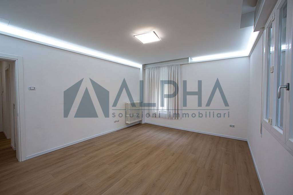 appartamento in vendita a Modena in zona San Lazzaro / Modena Est