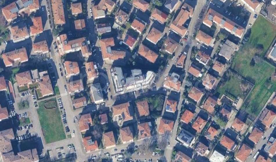 negozio in vendita a Modena in zona Sant'Agnese