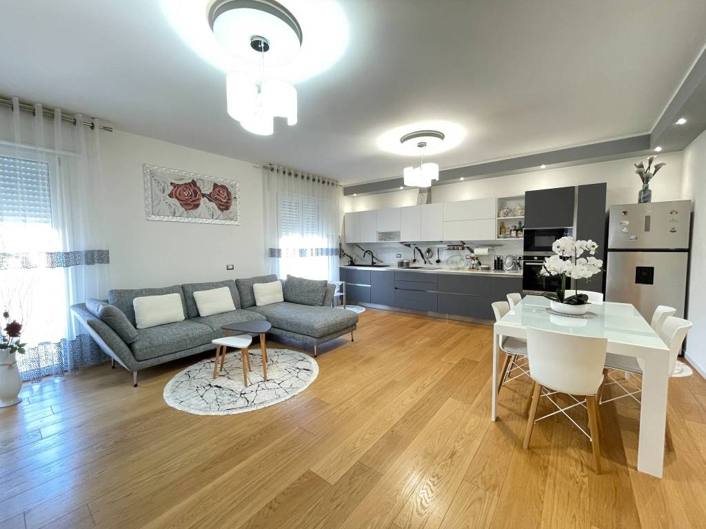 appartamento in vendita a Modena in zona Buon Pastore