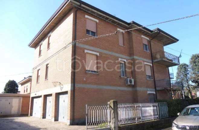 appartamento in vendita a Modena in zona Lesignana