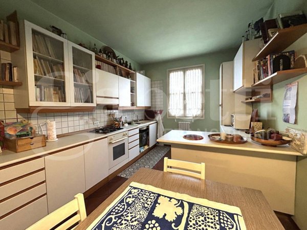 appartamento in vendita a Modena in zona Centro Storico