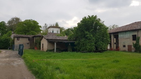 casa indipendente in vendita a Modena in zona Vaciglio