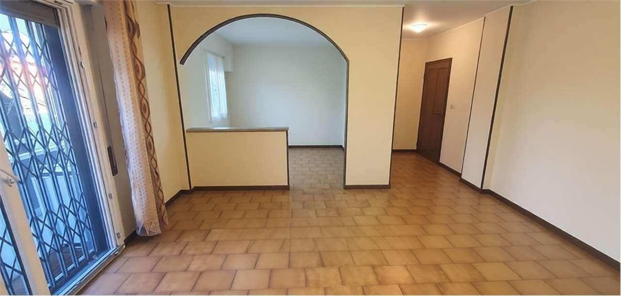 appartamento in vendita a Modena in zona San Lazzaro / Modena Est