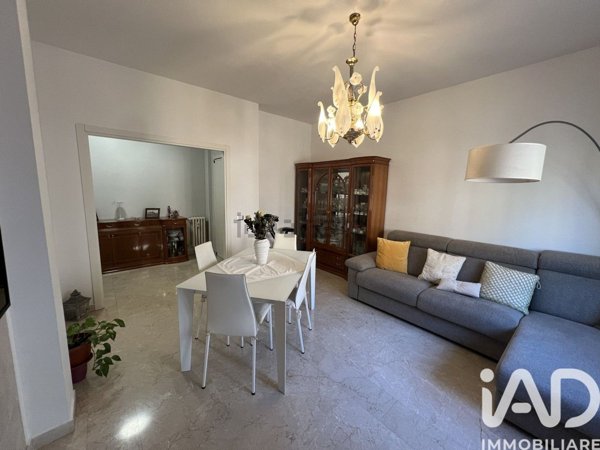 appartamento in vendita a Modena in zona Madonnina / Quattro Ville