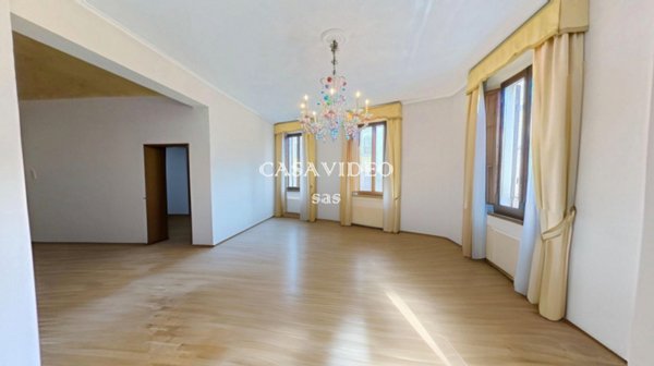 appartamento in vendita a Modena in zona Centro Storico