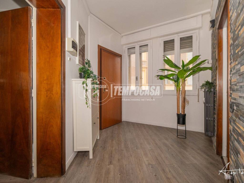 appartamento in vendita a Modena in zona Madonnina / Quattro Ville