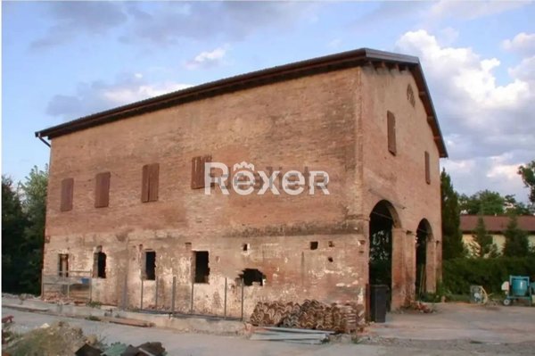 casale in vendita a Modena in zona Sant'Agnese