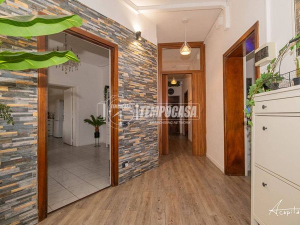 appartamento in vendita a Modena in zona Madonnina / Quattro Ville