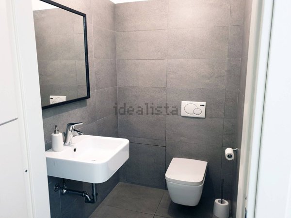 ufficio in vendita a Modena in zona San Faustino