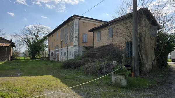 casa indipendente in vendita a Modena