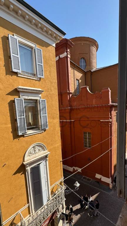 appartamento in vendita a Modena in zona Centro Storico