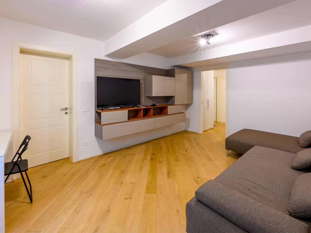 appartamento in vendita a Modena in zona Centro Storico