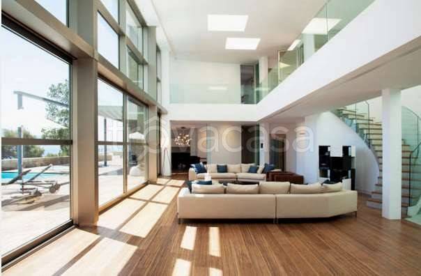 casa indipendente in vendita a Modena in zona Centro Storico