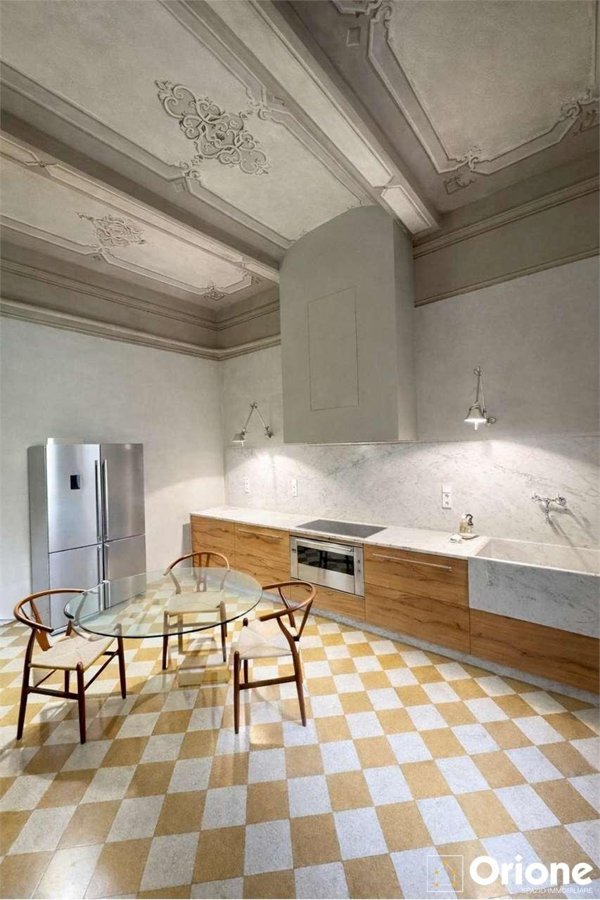 appartamento in vendita a Modena in zona Centro Storico