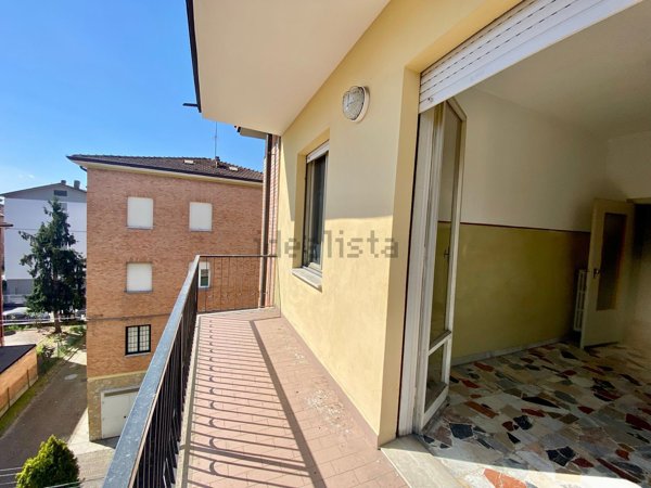 appartamento in vendita a Modena in zona Amendola