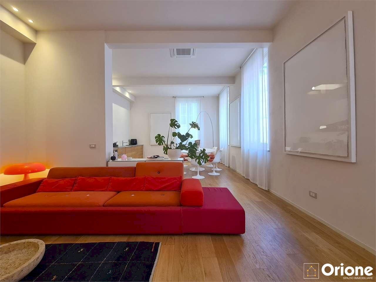 appartamento in vendita a Modena in zona Centro Storico