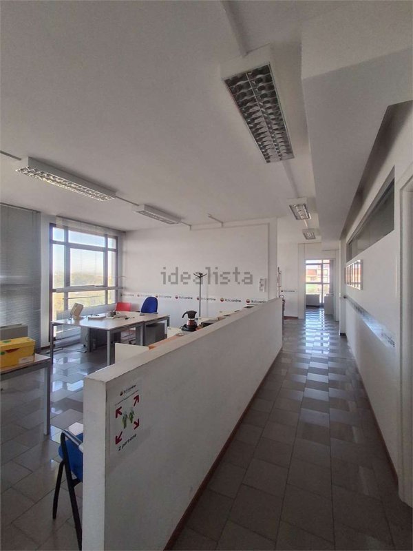 ufficio in vendita a Modena in zona San Cataldo