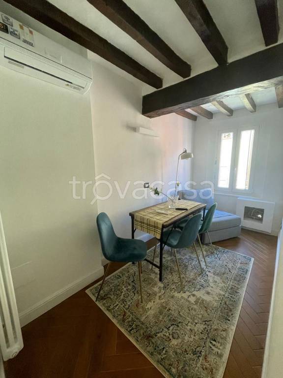 appartamento in vendita a Modena in zona Centro Storico