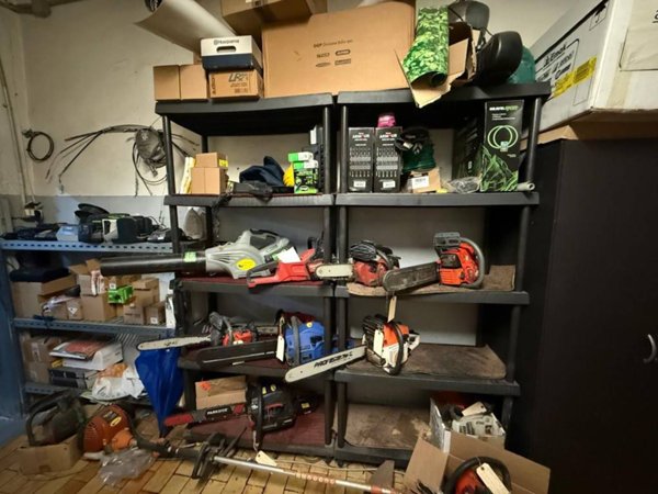 negozio in vendita a Modena in zona Buon Pastore