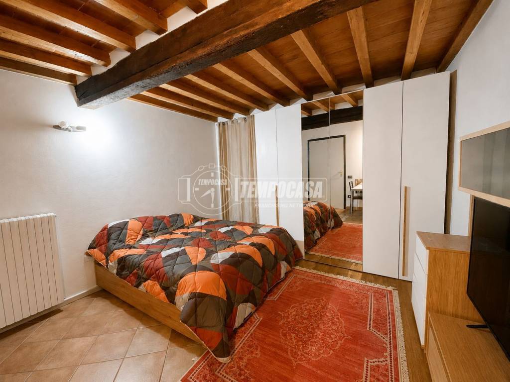 appartamento in vendita a Modena in zona Centro Storico