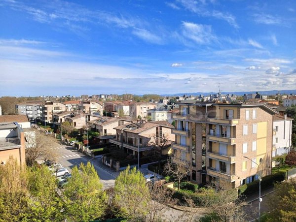 appartamento in vendita a Modena in zona San Faustino