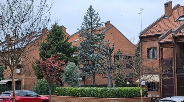 casa indipendente in vendita a Modena