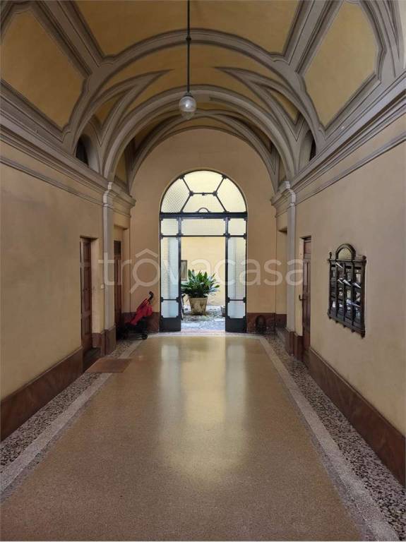 appartamento in vendita a Modena in zona Centro Storico