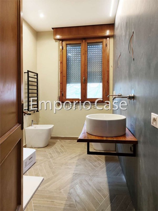 appartamento in vendita a Modena in zona Madonnina / Quattro Ville