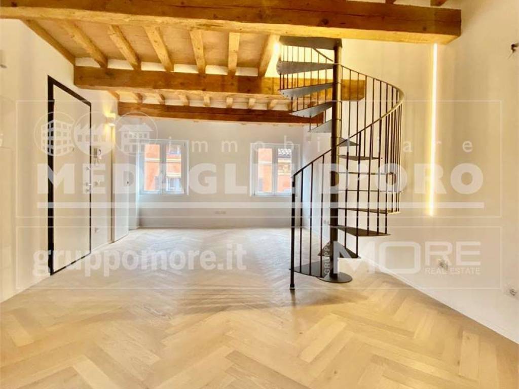 appartamento in vendita a Modena in zona Centro Storico