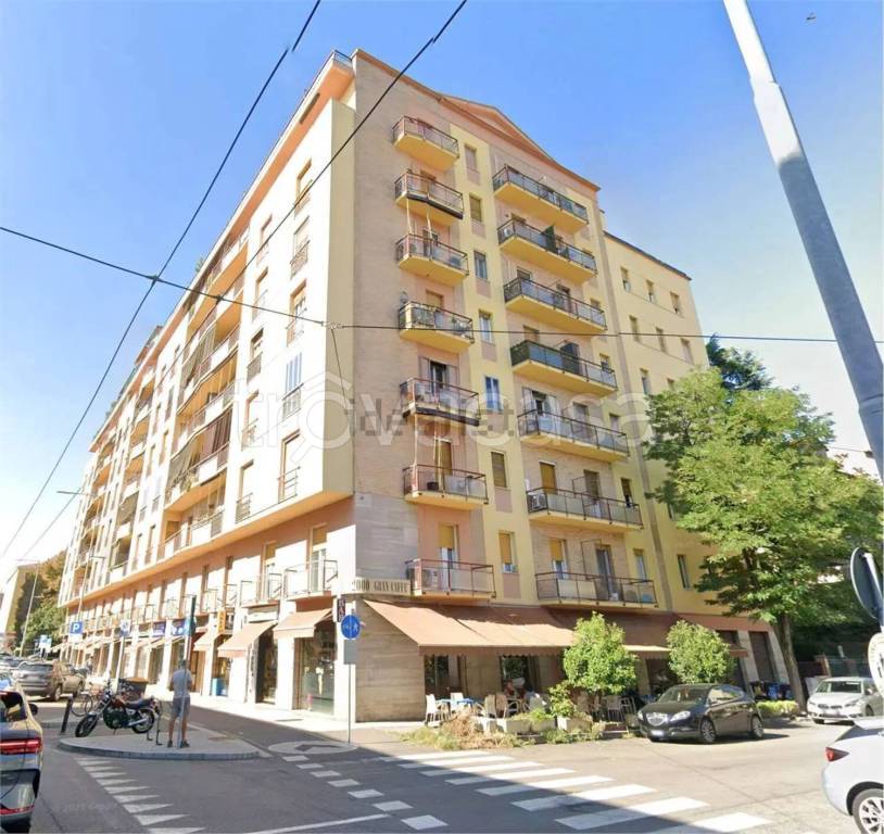 appartamento in vendita a Modena in zona Crocetta