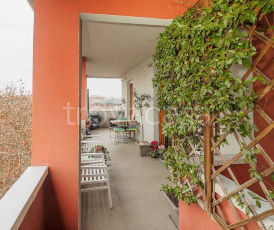 appartamento in vendita a Modena in zona San Lazzaro / Modena Est