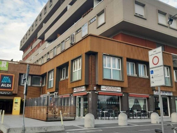 appartamento in vendita a Modena in zona San Lazzaro / Modena Est