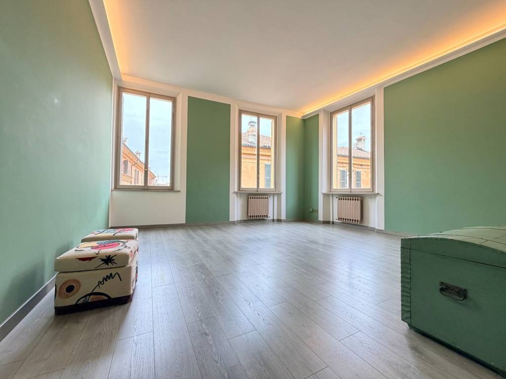 appartamento in vendita a Modena in zona Centro Storico